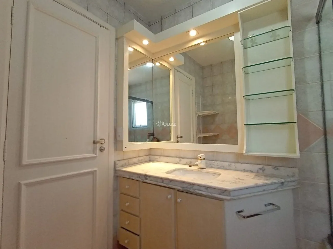 House with 4 en-suite rooms and 6 bathrooms, 301 m² — photo 54