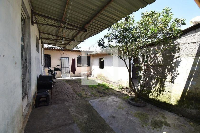 3-bedroom house with a washing machine in Curitiba — photo 3