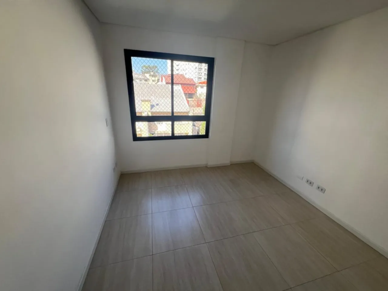 3-bedroom apartment with en-suite and 2 parking spaces — photo 9