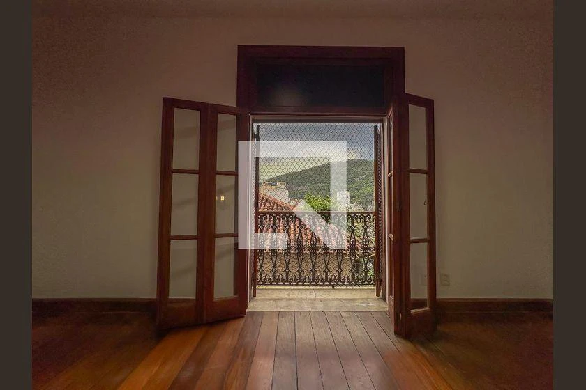 Apartment, 275 m², with a walk-in closet — photo 46
