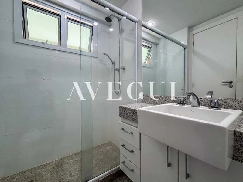 Apartamento com 4 quartos e varanda com box de vidro — photo 10