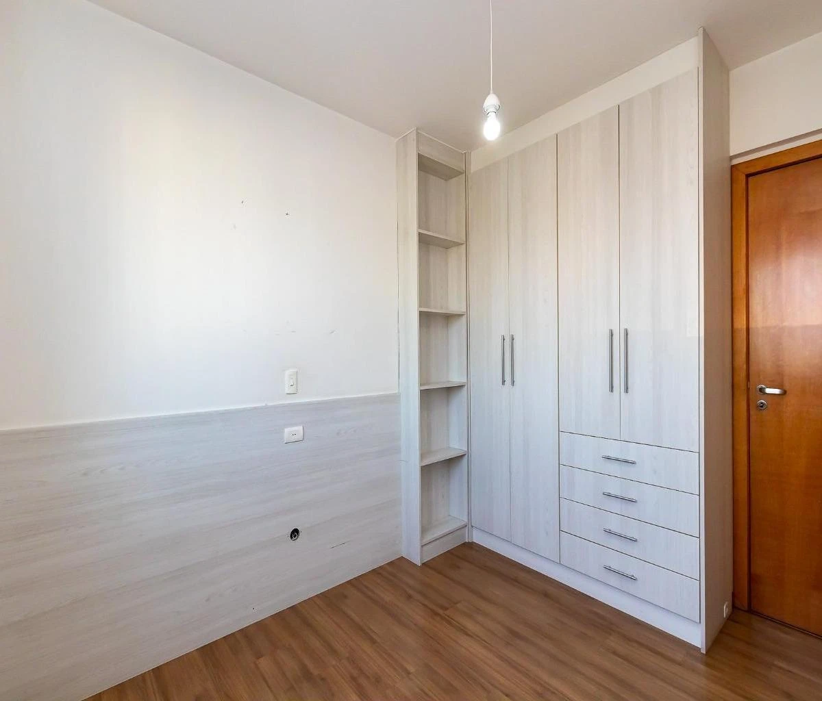 4-bedroom apartment with a home office in Curitiba — photo 12