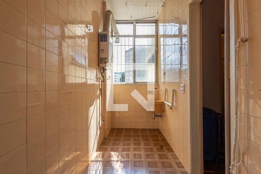 Apartment, 77 m², with wood or laminate floors — photo 34