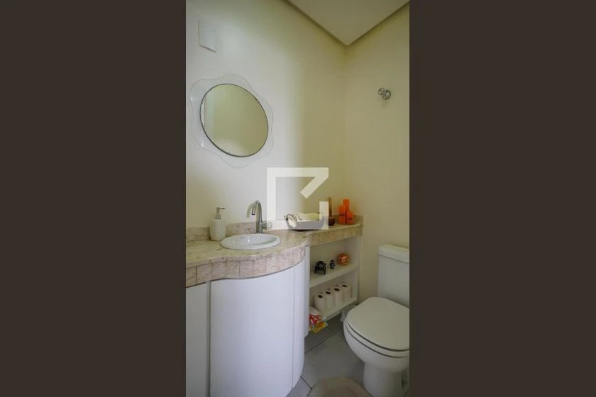 Apartamento amueblado con 3 dormitorios en suite y balcón — photo 4