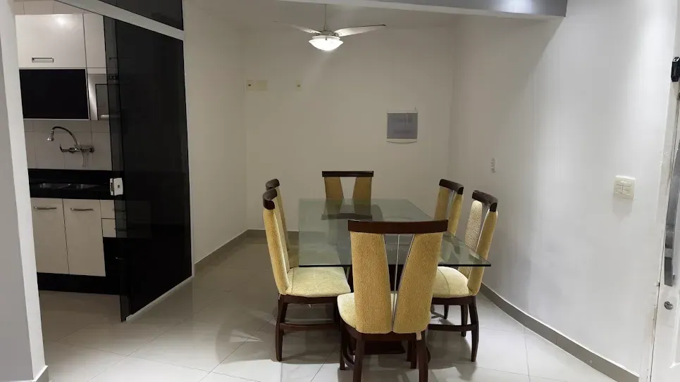 Apartamento, 86 m², com janelas do piso ao teto — photo 9