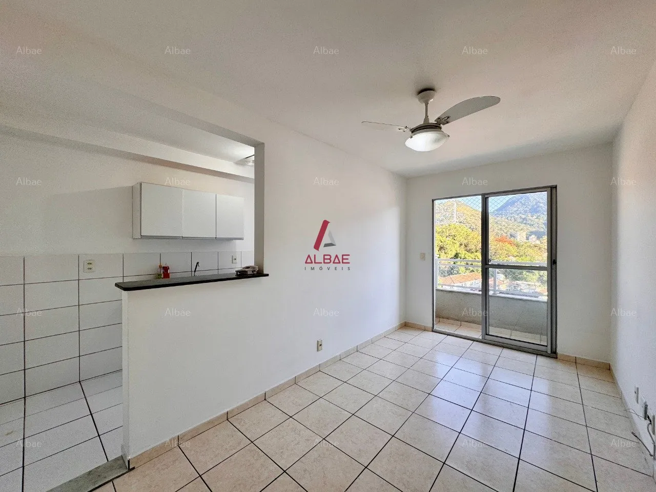 Apartamento com 2 quartos, 2 banheiros e varanda — photo 3