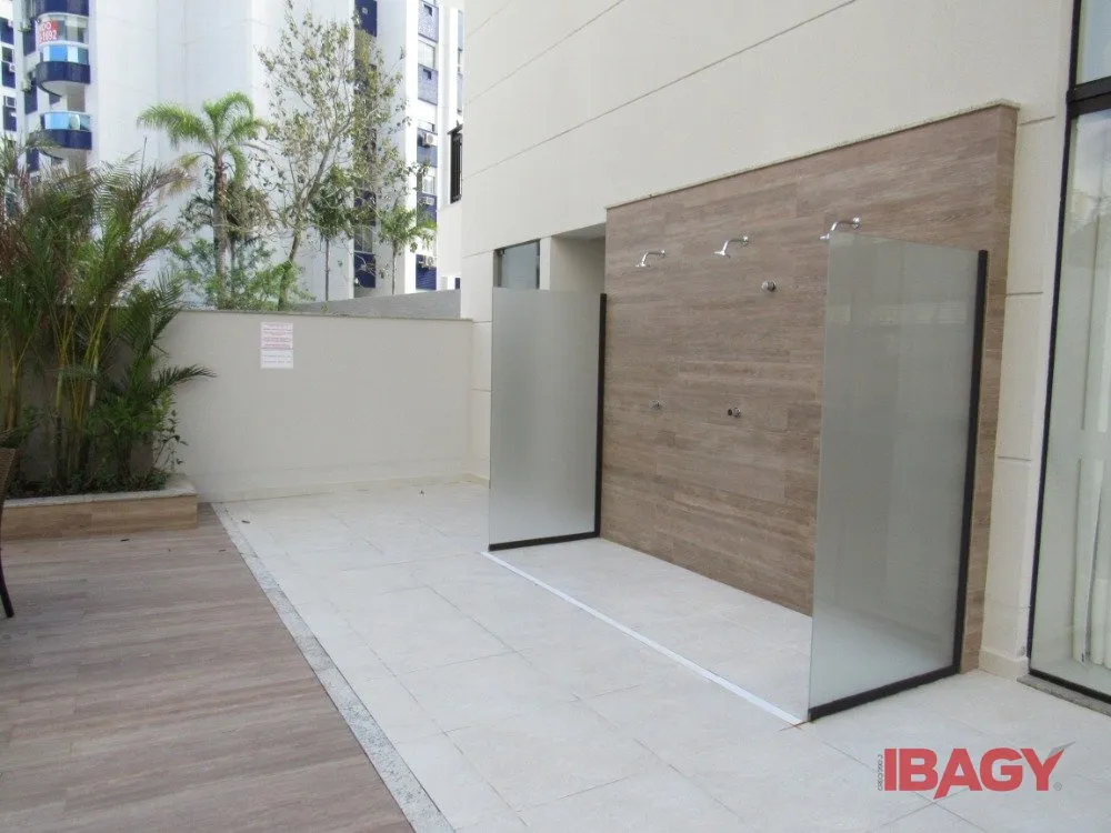 2-bedroom apartment in a building with a sauna — photo 52