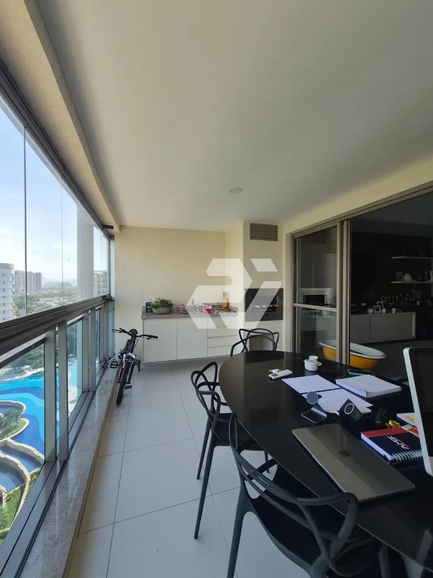 Furnished apartment, 233 m², with a walk-in closet — photo 25