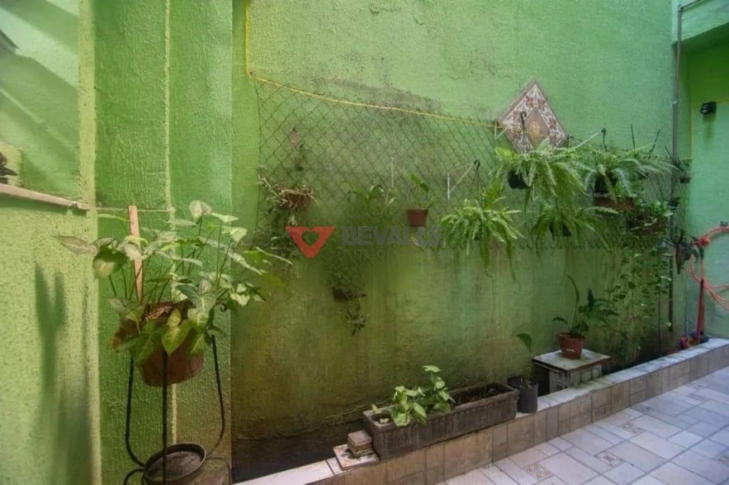 Rental house with 6 bedrooms and 300 m² — photo 6