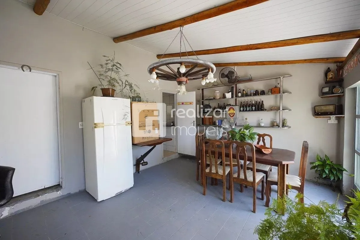 Furnished 5-bedroom house with equipped kitchen — photo 17