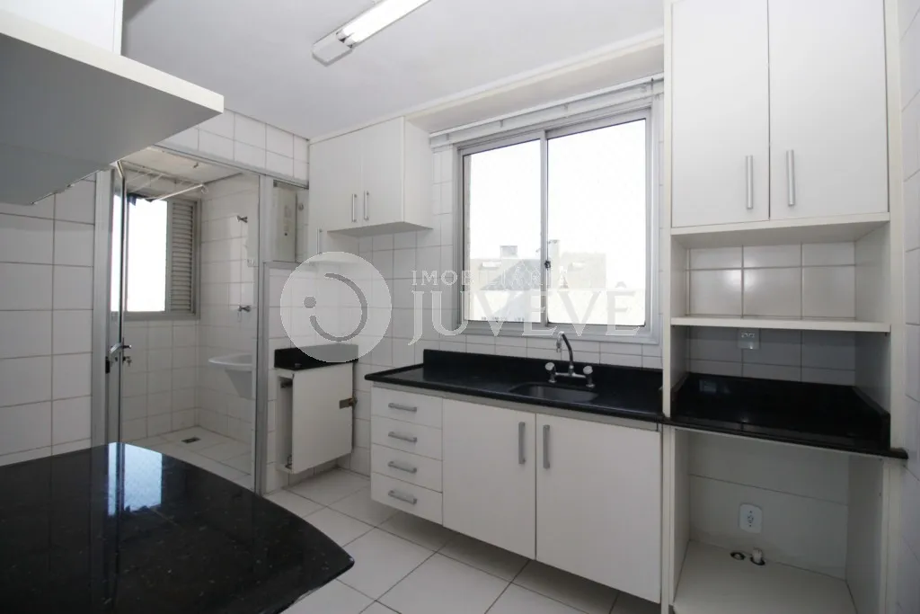 Apartment, 93 m², with a glass-enclosed balcony — photo 26