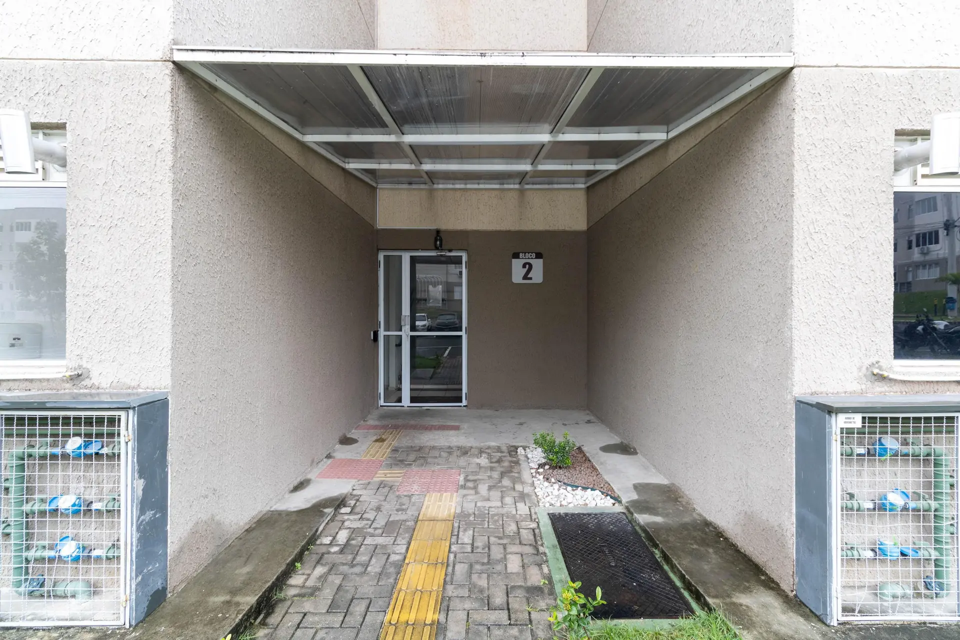 Apartamento mobiliado com 2 quartos e 1 banheiro — photo 13