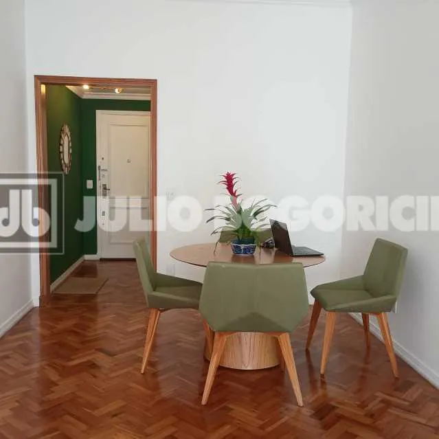 Floor-to-ceiling windows in a 2-bedroom apartment, 80 m² — photo 19
