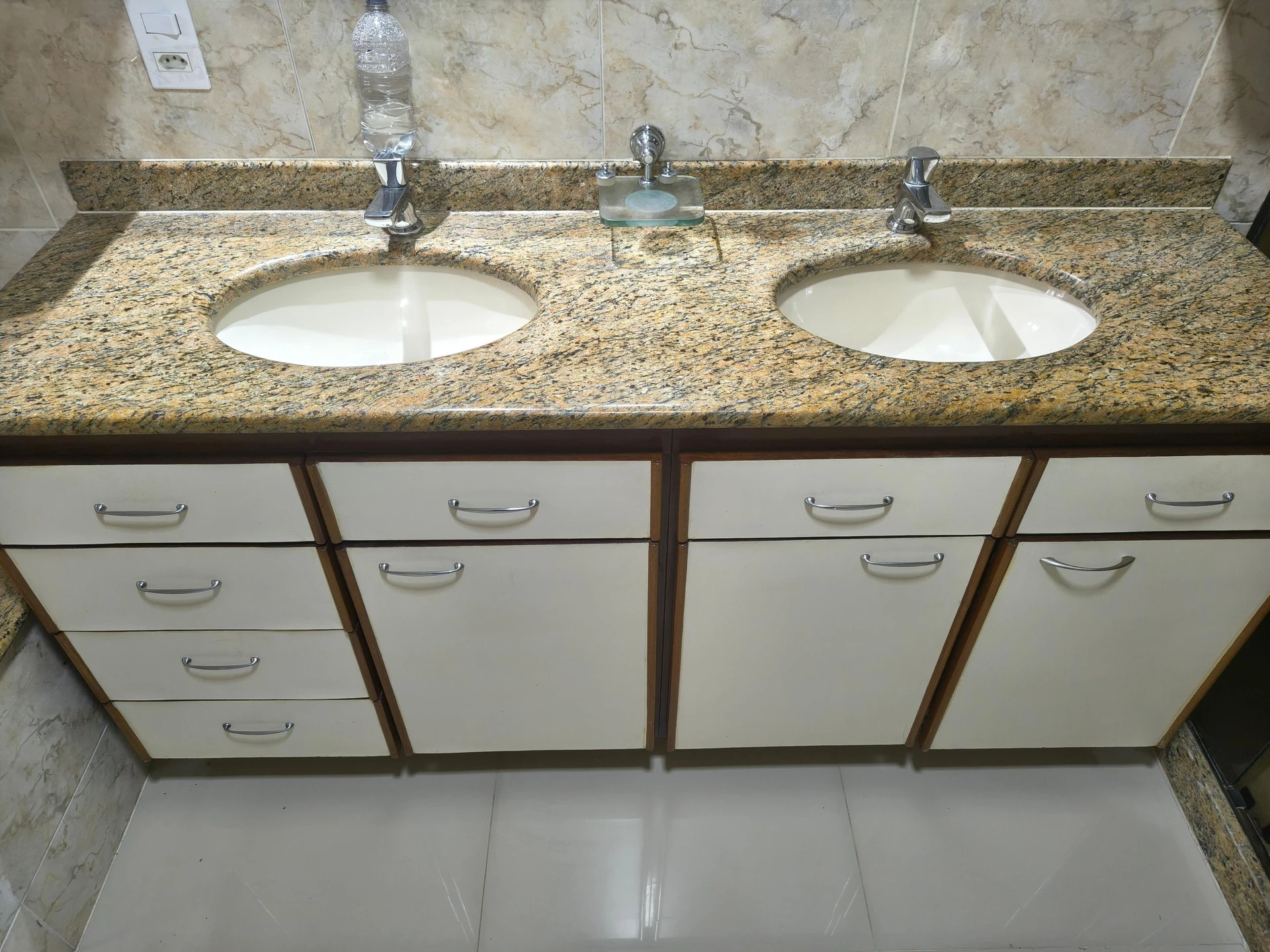 Мебльований будинок з 3 спальнями та газовою плитою — photo 14