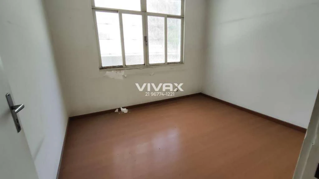 Rental house with 7 bedrooms, 290 m² and private garden — photo 6