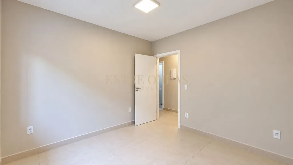 3-bedroom house, 1 with its own bathroom, 102 m² — photo 9