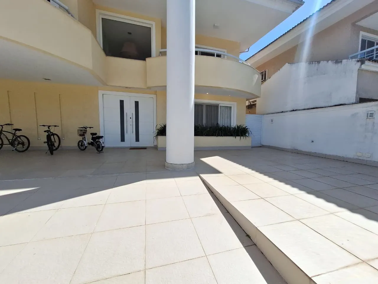 Furnished house with 4 bedrooms and 5 bathrooms — photo 6