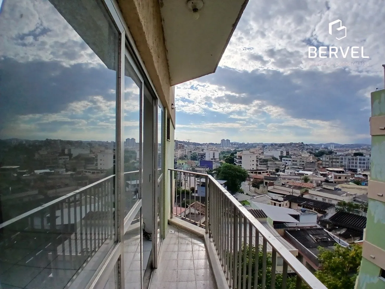 2-bedroom apartment with a fitted kitchen — photo 3