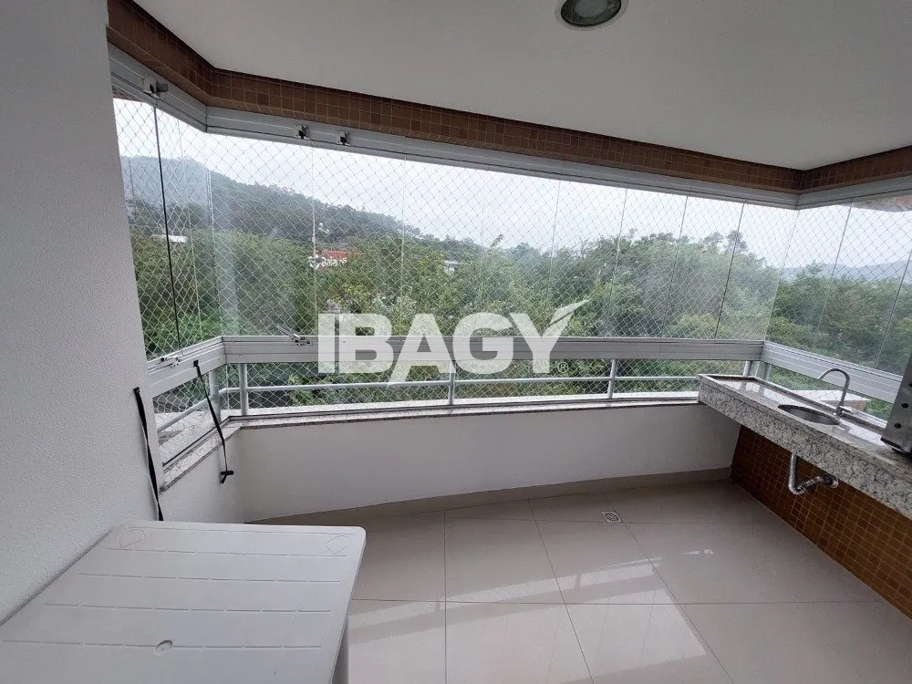 Furnished apartment with 2 bedrooms and 79 m² — photo 4