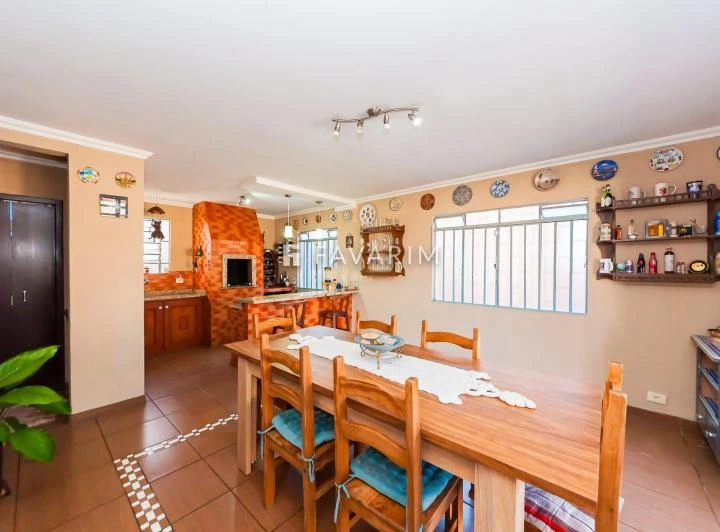 Rental house with 3 bedrooms and a balcony grill area — photo 6