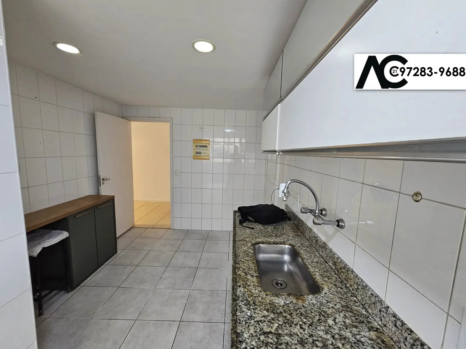 Home office in a 3-bedroom apartment, 105 m² — photo 8