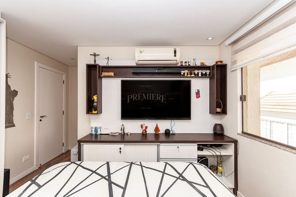 Furnished house with 4 bedrooms across 1167 m² and 8 spots — photo 26