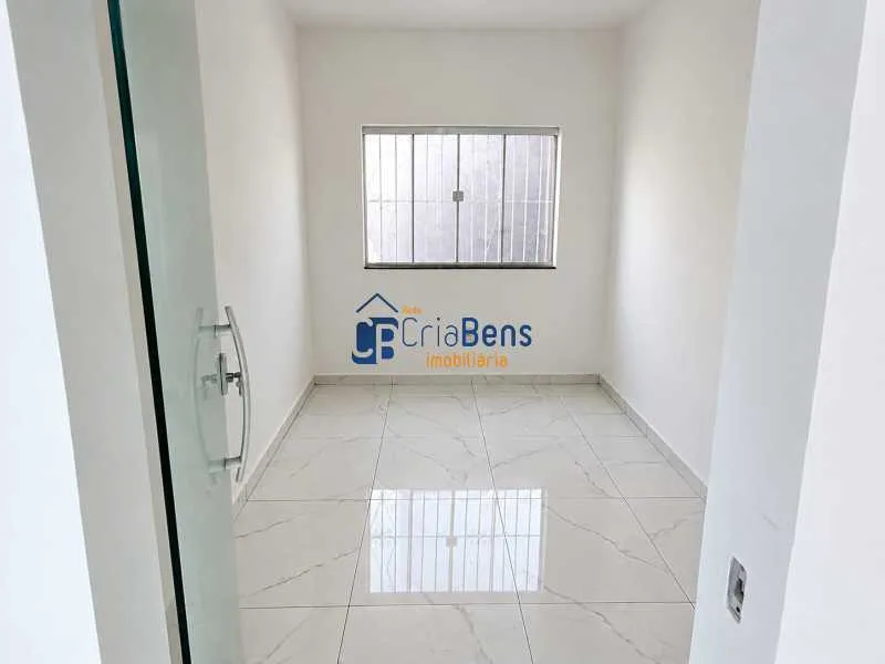 3-bedroom apartment, 1 with its own bathroom, 200 m² — photo 10