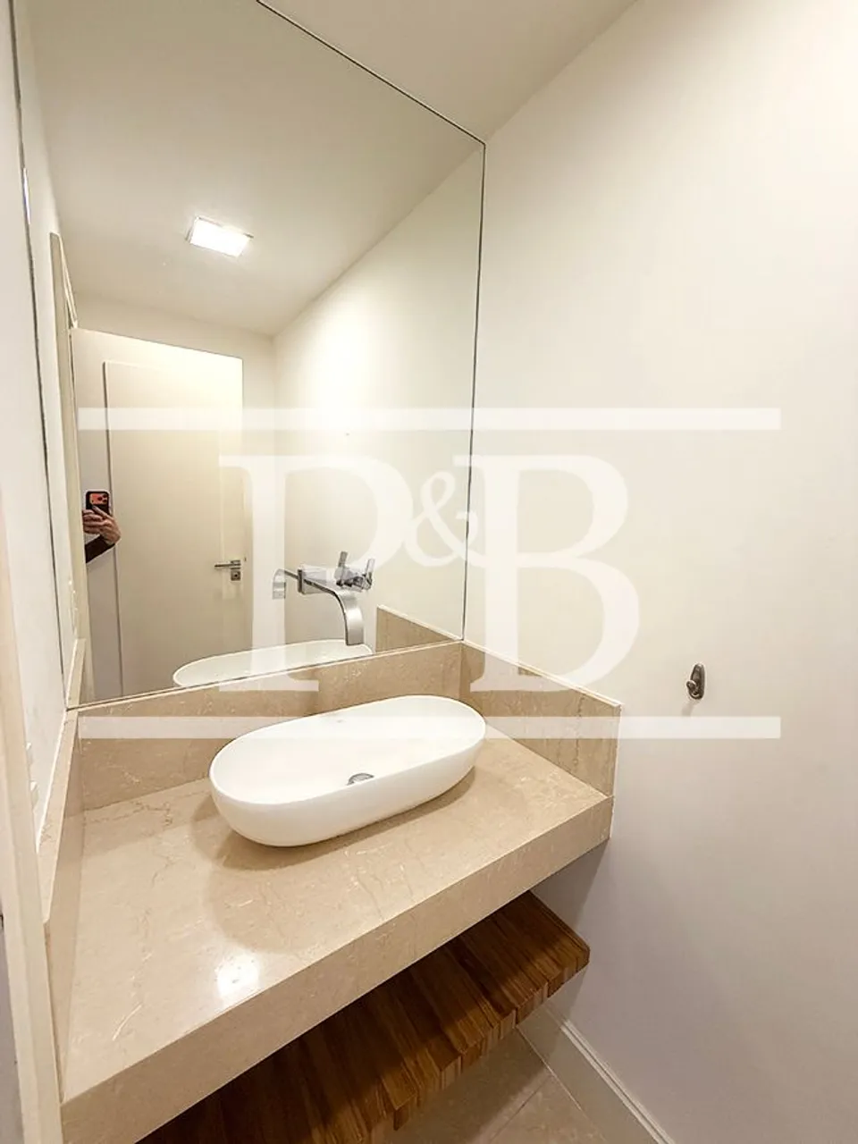 3-bedroom apartment with 261 m² and 2 bathrooms — photo 4