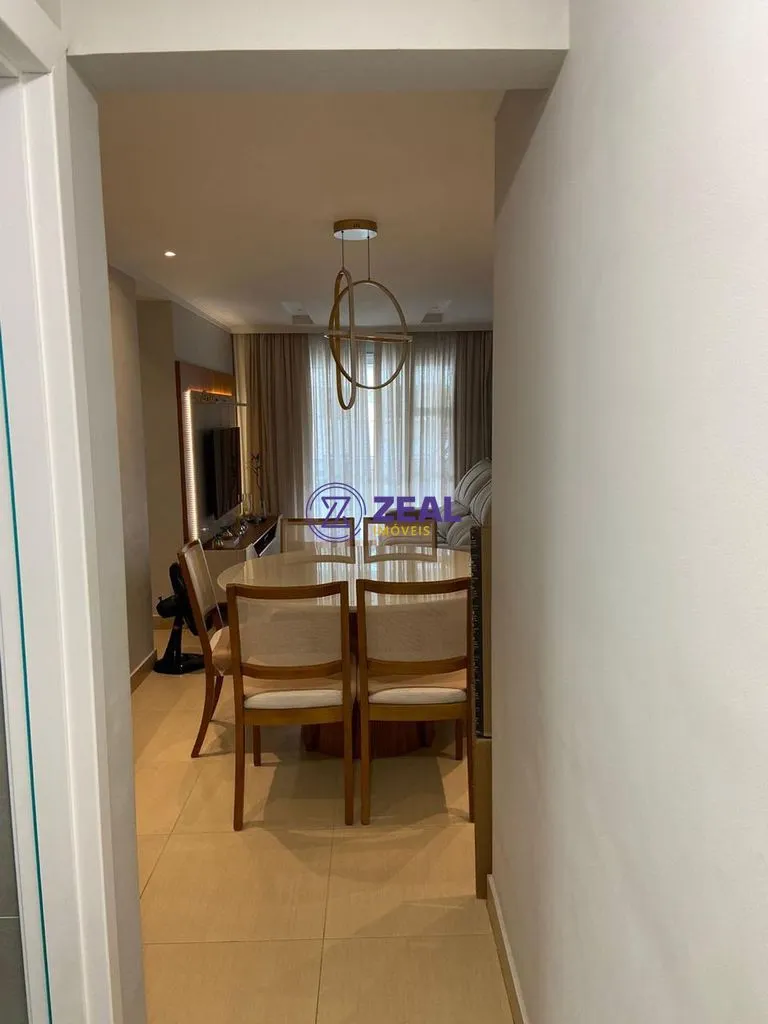 3-bedroom apartment in a building with a gym — photo 13