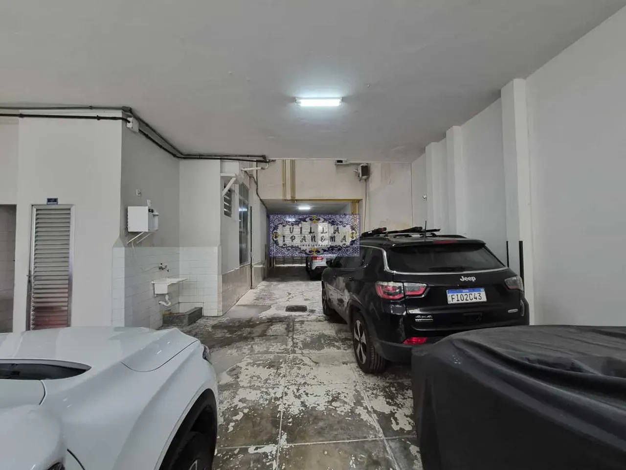 Квартира з 2 спальнями та дерев'яною підлогою або ламінатом — photo 31