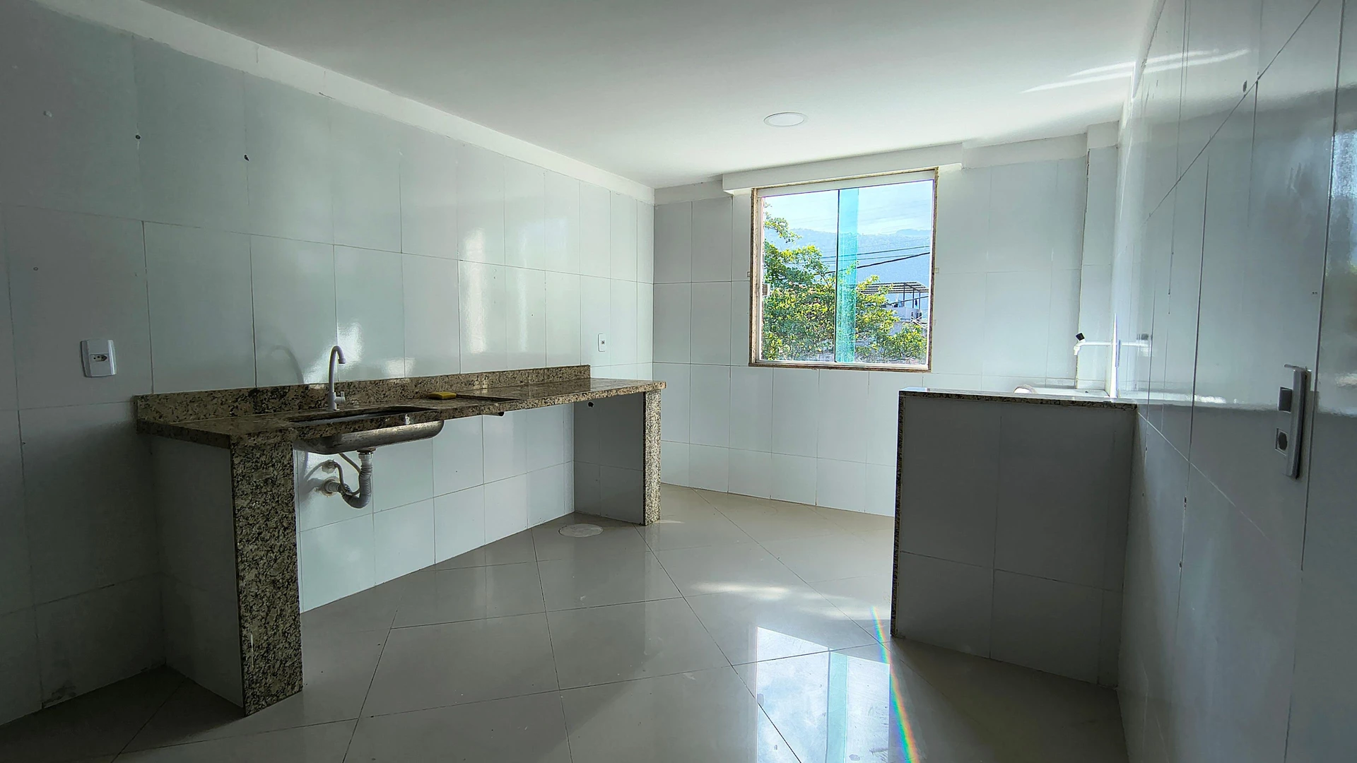 2-bedroom apartment with a mountain view in Rio de Janeiro — photo 12