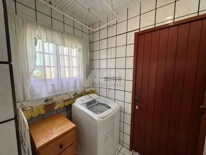 Casa amueblada con 5 dormitorios y 480 m² — photo 11