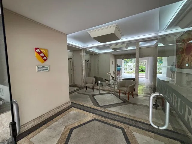 Apartment, 94 m², with a glass-enclosed balcony — photo 19