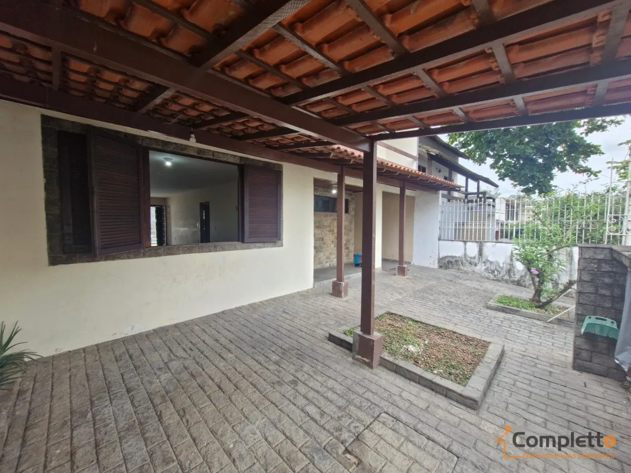 Casa de 220 m² con balcón gourmet y bañera — photo 27