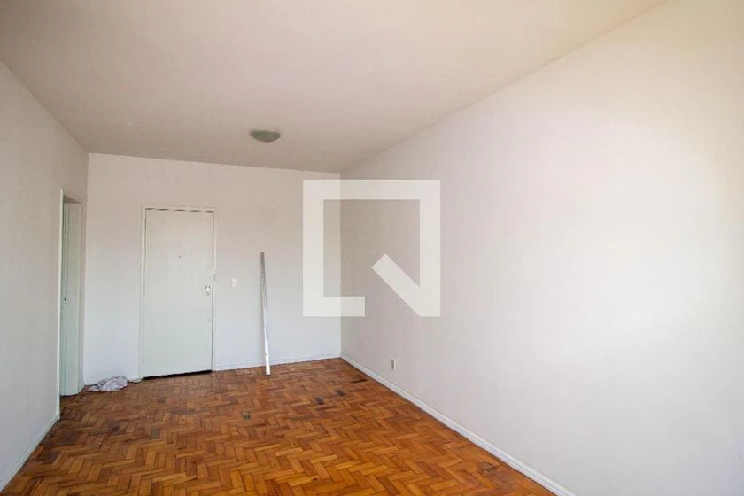Apartment, 85 m², with wood or laminate floors — photo 14