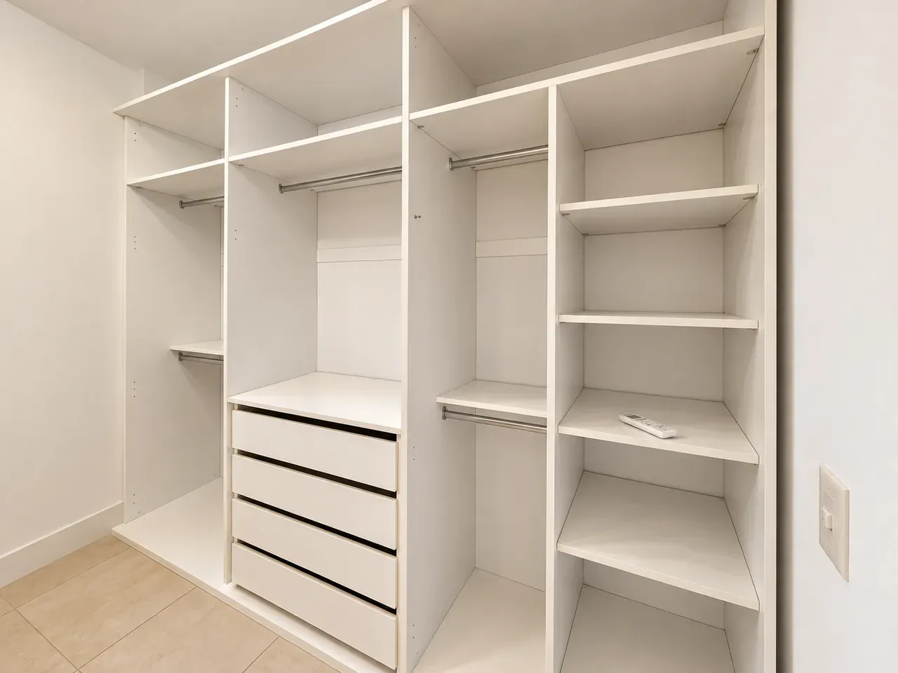 Apartamento de 3 quartos com closet — photo 15
