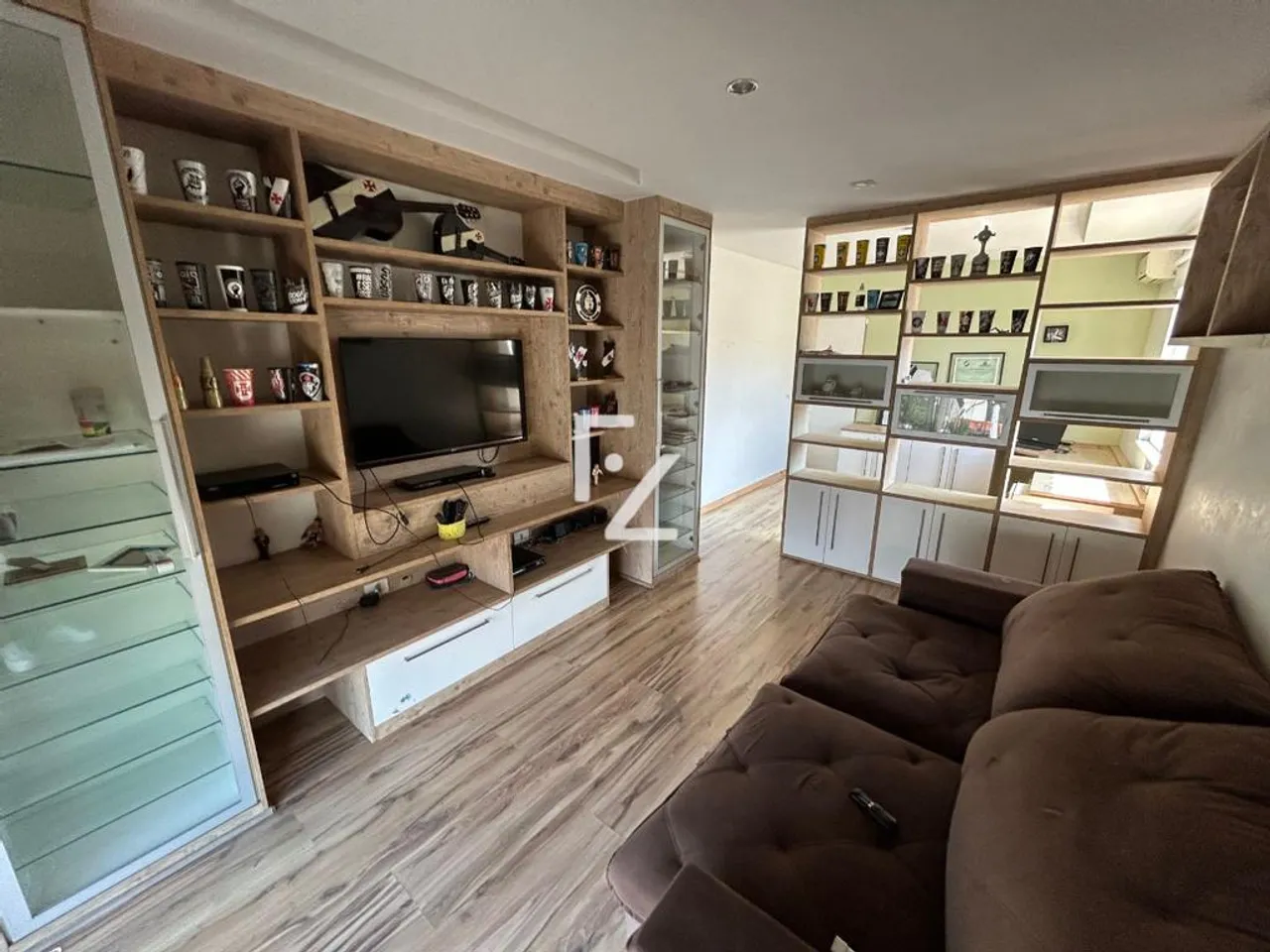 House with 5 bedrooms and a built-in grill on the balcony — photo 20