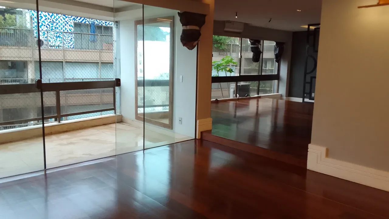 4 quartos e closet: apartamento de 250 m² — photo 4