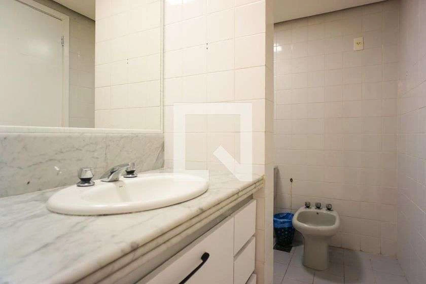 Apartamento amueblado de 68 m² con suite y cocina abierta — photo 19