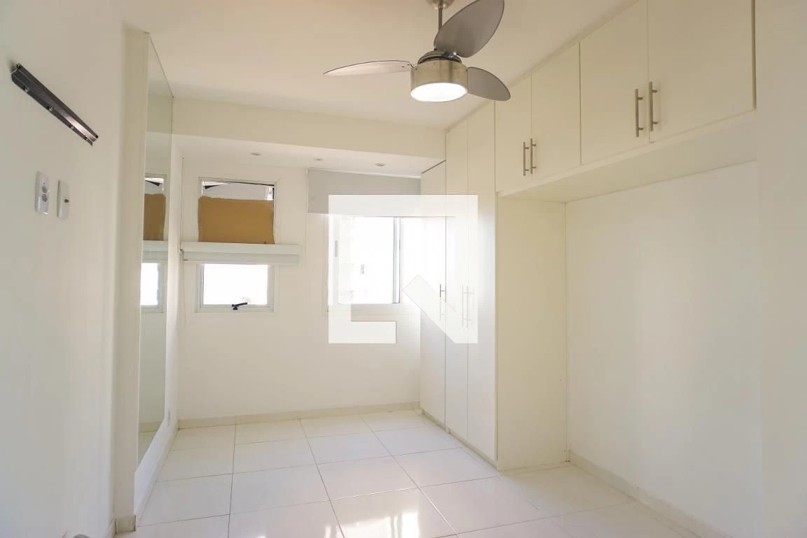 Apartamento sem mobília com 2 quartos e varanda fechada — photo 44