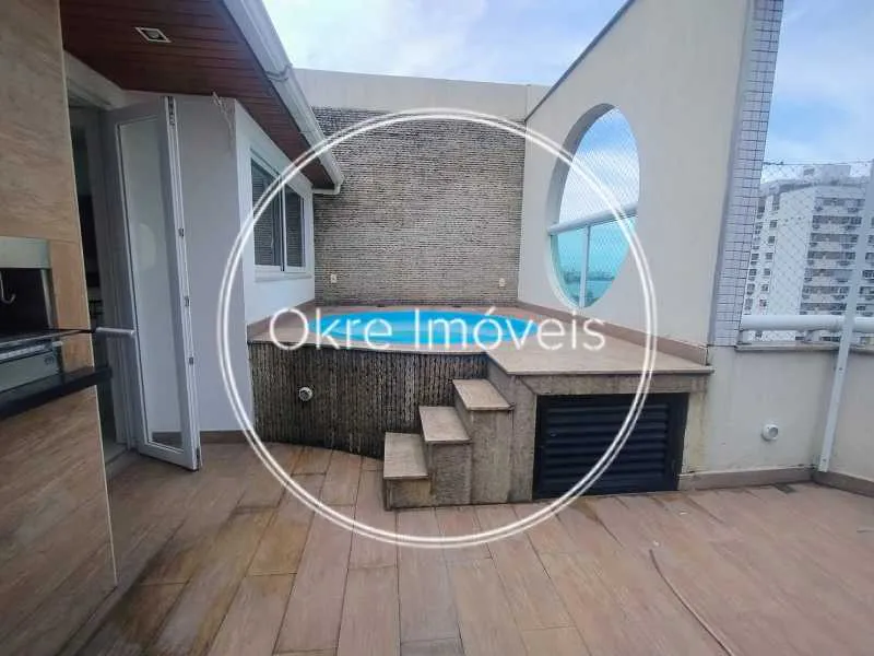 Unfurnished apartment with 2 bedrooms and 3 bathrooms — photo 2