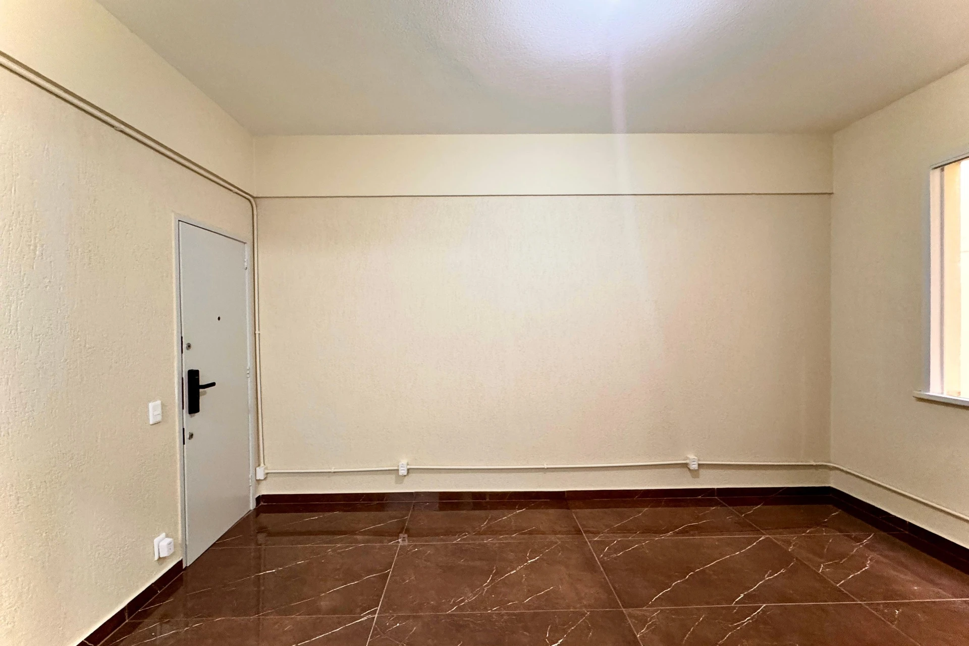 Studio for rent with 1 bedroom and a kitchenette — photo 6