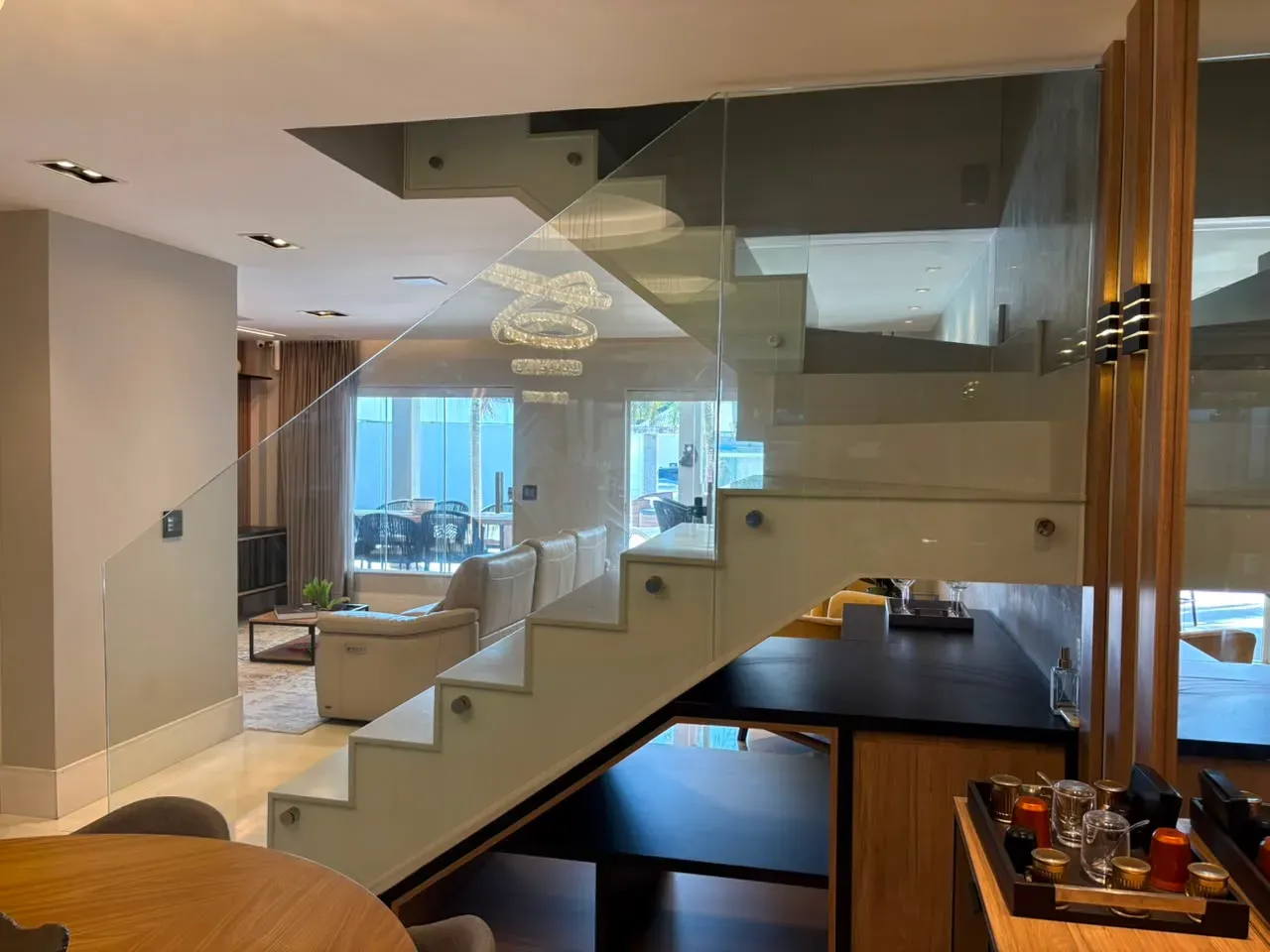 Furnished 266 m² house with 6 bedrooms and balcony grill — photo 68