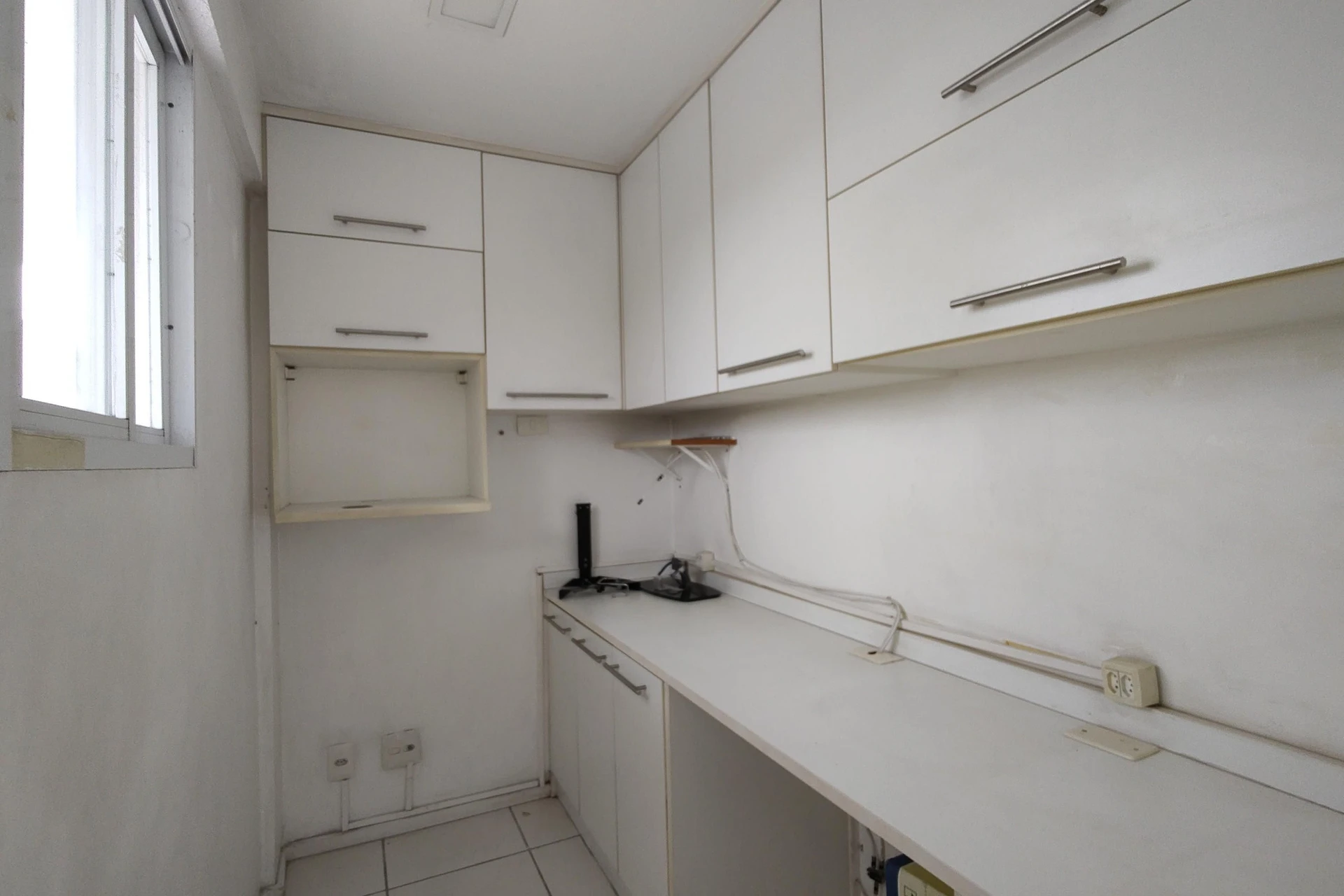 Furnished apartment with 3 bedrooms and 2 parking spots — photo 71