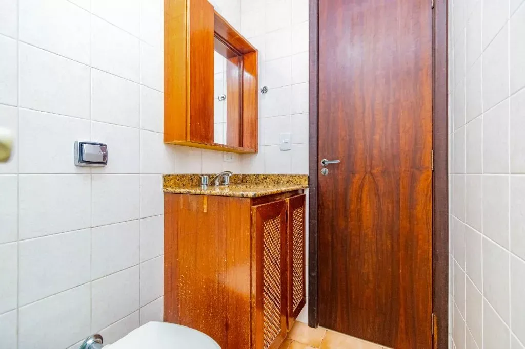 95 m² apartment with 2 bedrooms and 2 bathrooms — photo 30