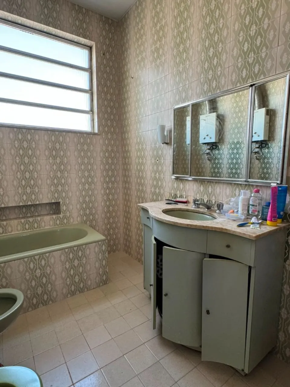 Home office in a 3-bedroom apartment, 180 m² — photo 12