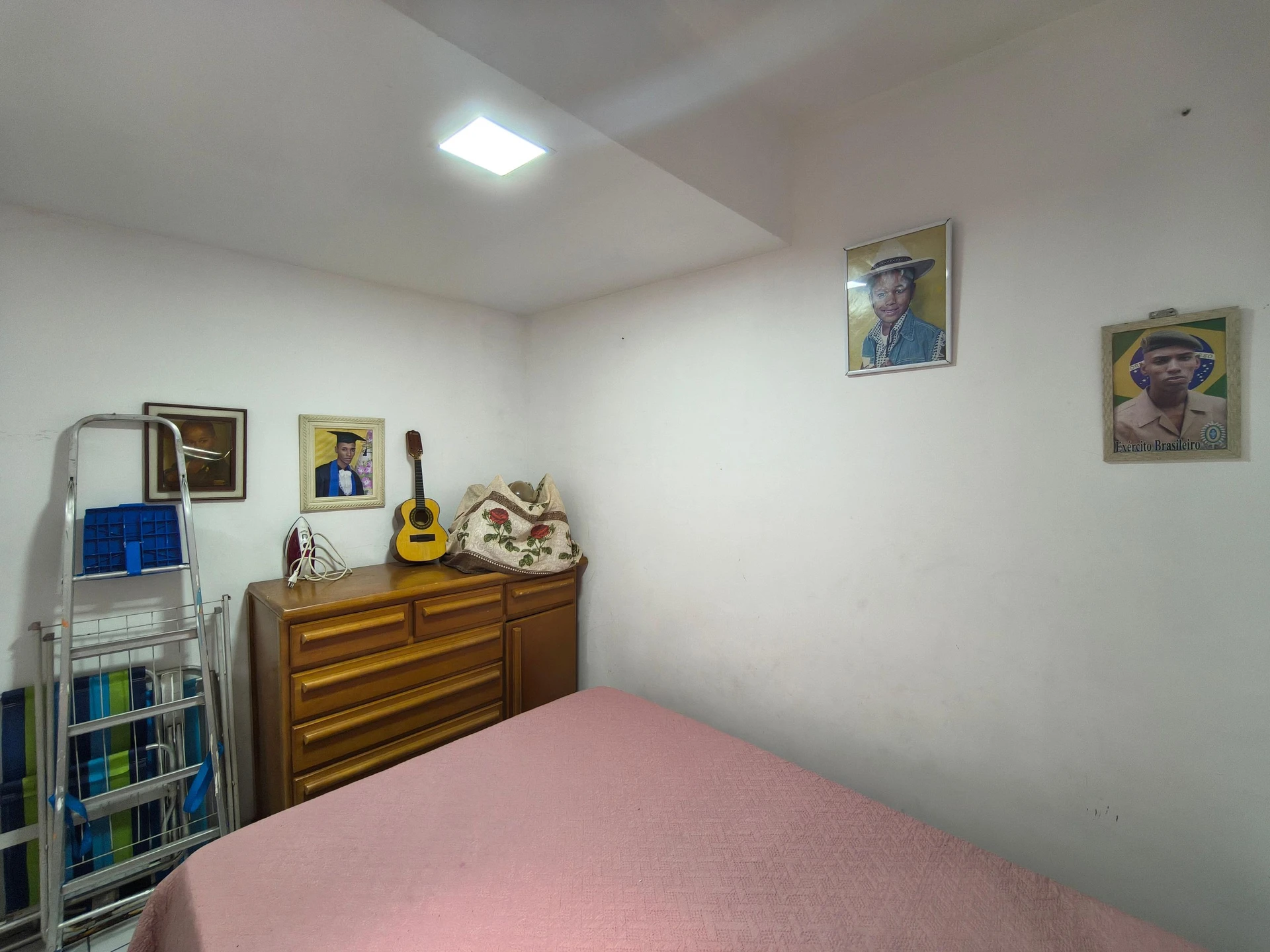 Apartamento amueblado con 3 dormitorios y balcón — photo 41