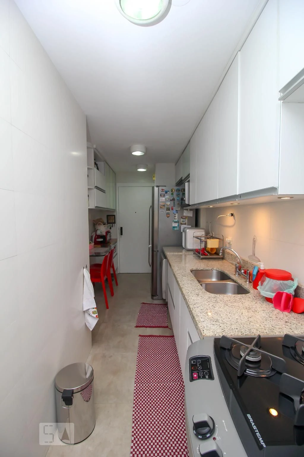 3-bedroom apartment with a glass-enclosed balcony — photo 54