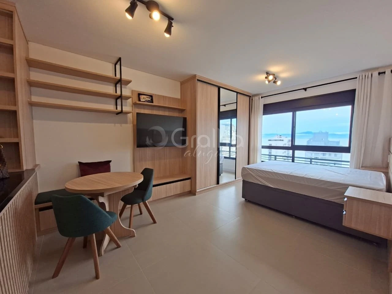 Furnished studio in a building with a gym — photo 16