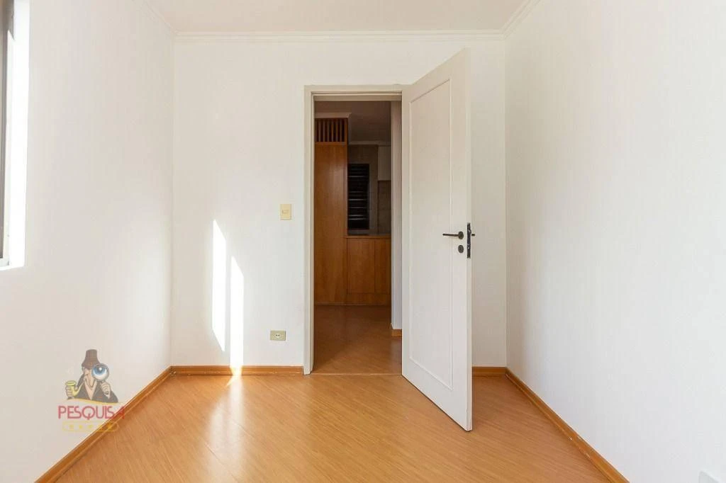 Apartment, 56 m², with wood or laminate floors — photo 25